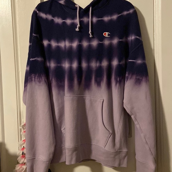 champion hoodie - Picture 1 of 3